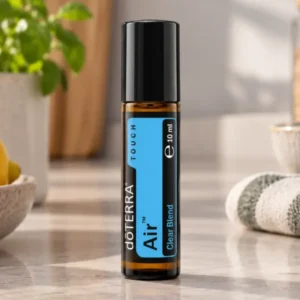 Air Touch doTERRA na białym blacie kuchennym