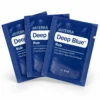 Deep Blue Rub doTERRA, trzy saszetki 2 ml na białym tle