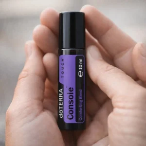 Console Touch doTERRA obok dyfuzora aromaterapeutycznego doTERRA
