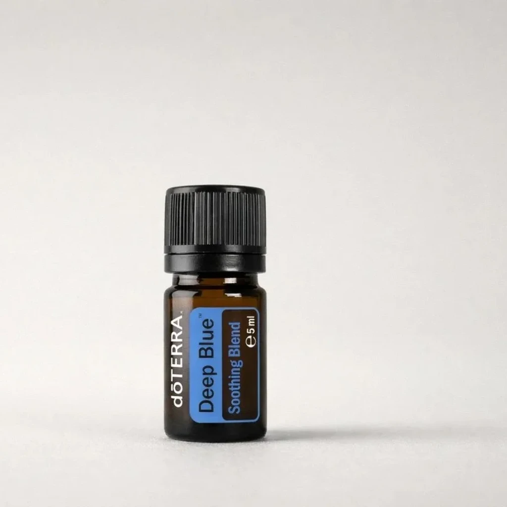 Deep Blue doTERRA na szarym tle – ujęcie produktowe