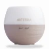 Dyfuzor Petal 2.0 doTERRA – dyfuzor aromaterapeutyczny na białym tle