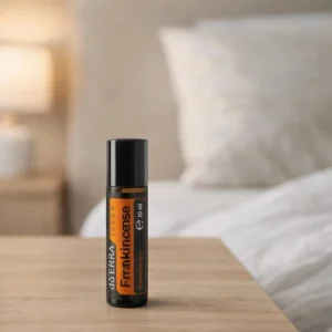 Frankincense Touch doTERRA obok dyfuzora aromaterapeutycznego doTERRA