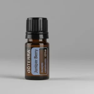 Jałowiec doTERRA na szarym tle – ujęcie produktowe