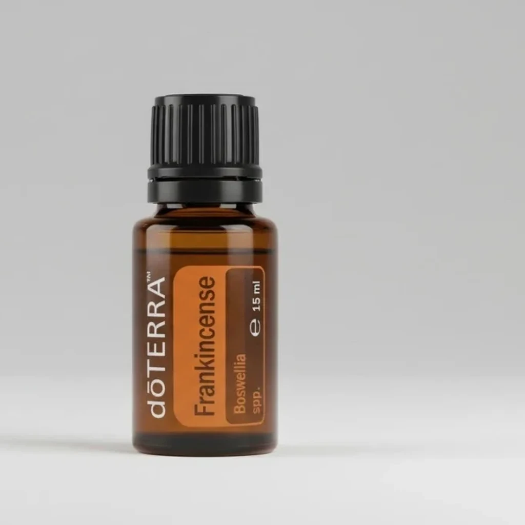 Kadzidło doTERRA na szarym tle – ujęcie produktowe
