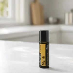 Myrrh Touch doTERRA obok dyfuzora aromaterapeutycznego doTERRA