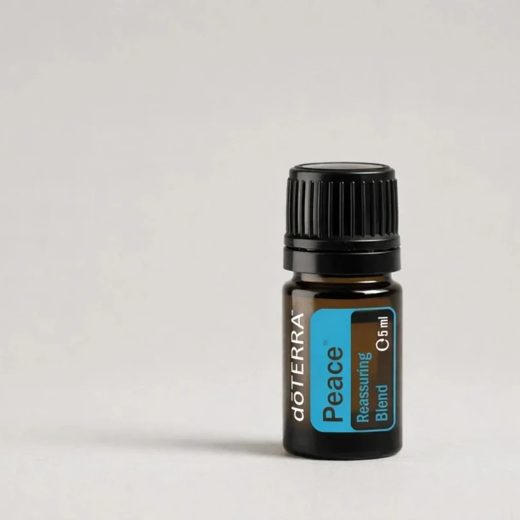 Peace doTERRA na szarym tle – ujęcie produktowe