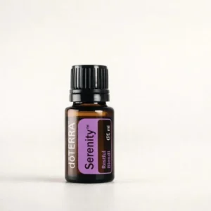 Serenity doTERRA na szarym tle – ujęcie produktowe