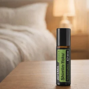 Shinrin-yoku Touch doTERRA obok dyfuzora aromaterapeutycznego doTERRA