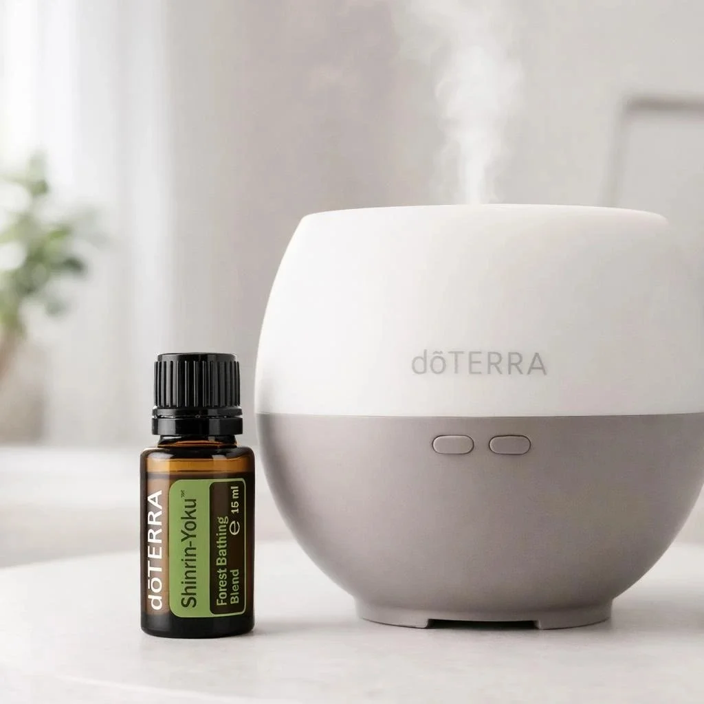 Shinrin-yoku doTERRA obok dyfuzora aromaterapeutycznego doTERRA