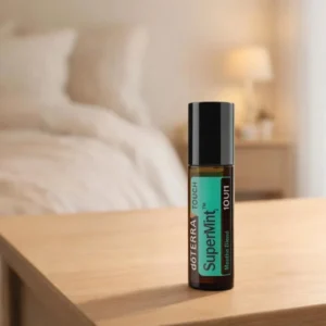 Supermint Touch doTERRA obok dyfuzora aromaterapeutycznego doTERRA