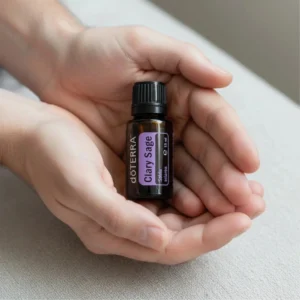 Szałwia Muszkatołowa doTERRA obok dyfuzora aromaterapeutycznego doTERRA